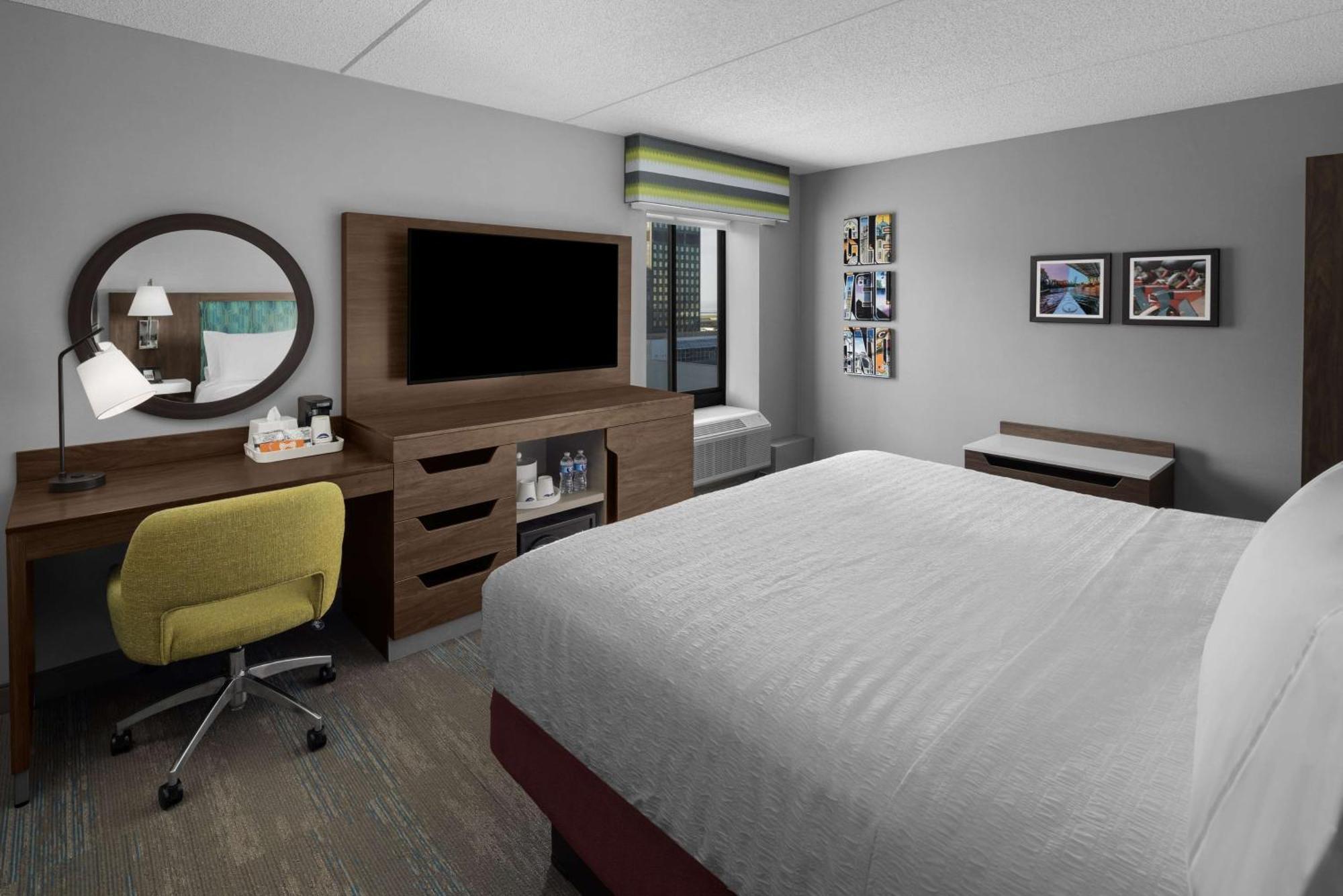 Hampton Inn Cleveland-Downtown Exterior photo